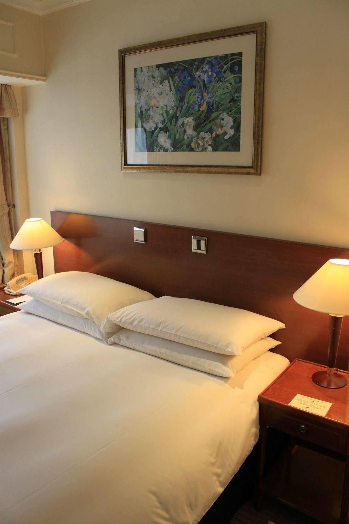 The Emperor - Happy Valley Hotel 4*